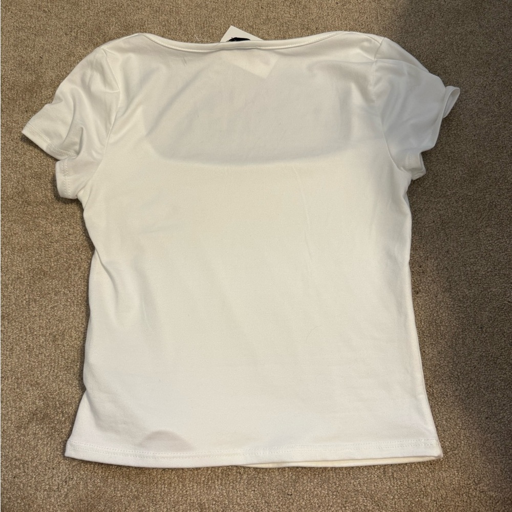 White top - Picture 3 of 3